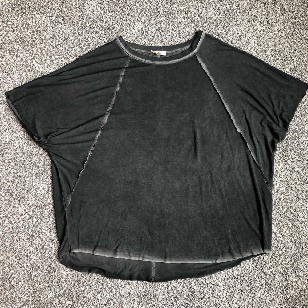 Women's Faded Black Relaxed Short Sleeve Top